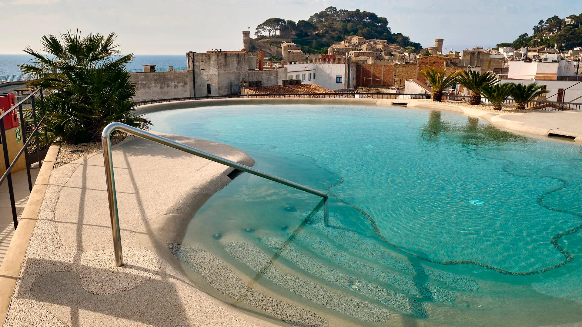 Hotel Delfin Tossa de Mar 4*,